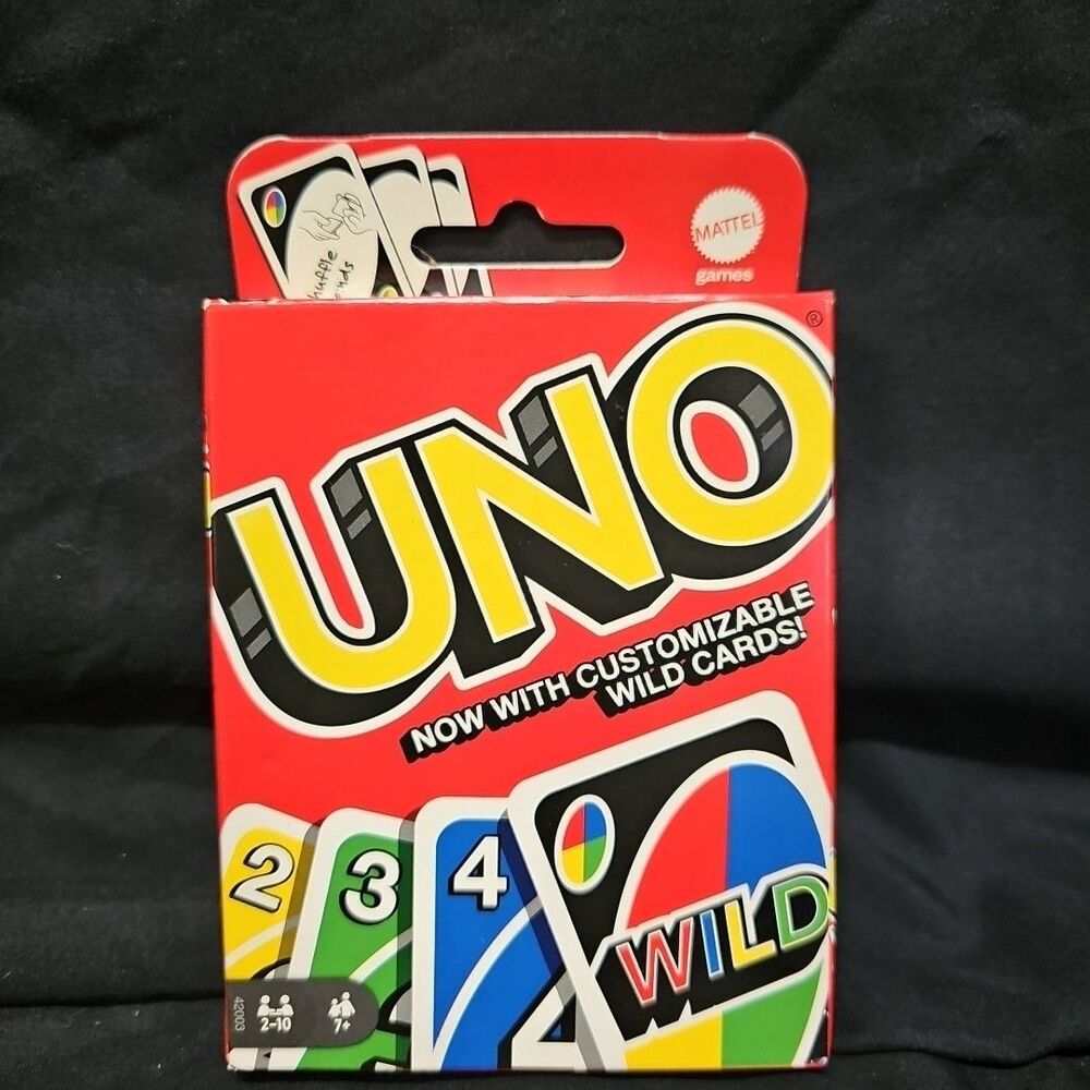 Mattel UNO Card Game with Customizable Wild Cards